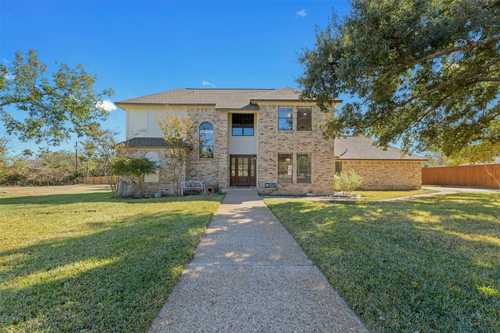 $675,000 - 4Br/3Ba -  for Sale in Shadowbrook, Round Rock