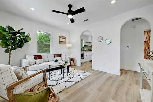 $469,900 - 3Br/2Ba -  for Sale in Eastfield, Austin