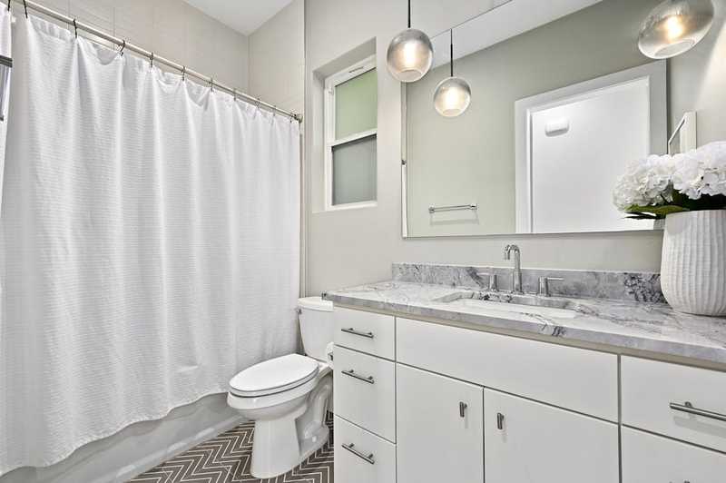 $1,150,000 - 4Br/3Ba -  for Sale in N/a, Austin