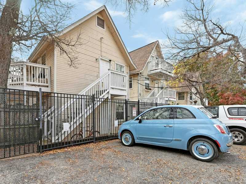 $220,000 - 1Br/1Ba -  for Sale in West Campus Cottages Condo The, Austin