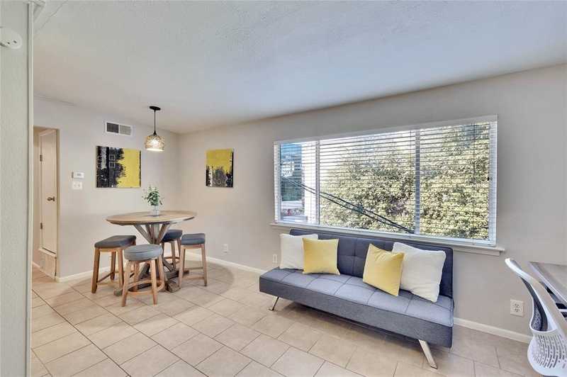 $229,000 - 2Br/1Ba -  for Sale in Star West Condo, Austin