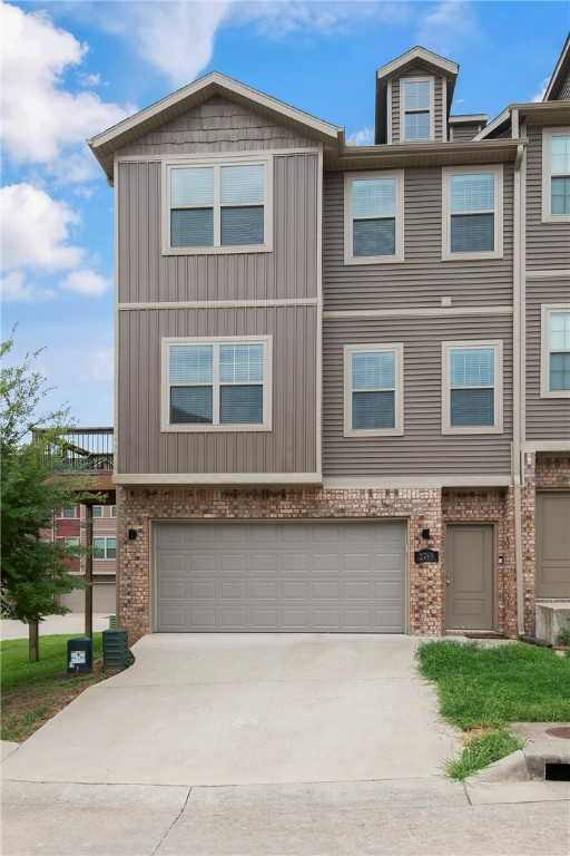 View Fayetteville, AR 72704 townhome