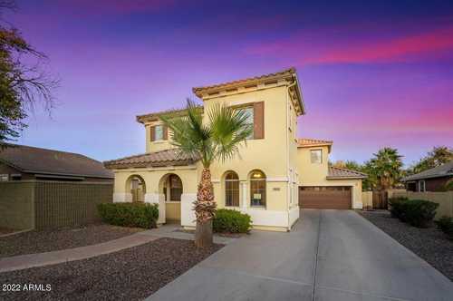 $595,000 - 4Br/3Ba - Home for Sale in Layton Lakes, Gilbert