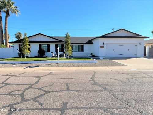 $1,300,000 - 4Br/3Ba - Home for Sale in Village Grove 13, Scottsdale