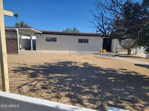 $340,000 - 6Br/3Ba - Home for Sale in Siesta Mobile Estates Unit 2, Phoenix