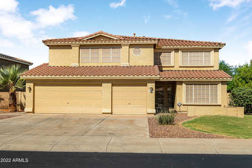 $725,900 - 4Br/3Ba - Home for Sale in Greenfield Lakes Parcel 2 Unit 2, Gilbert