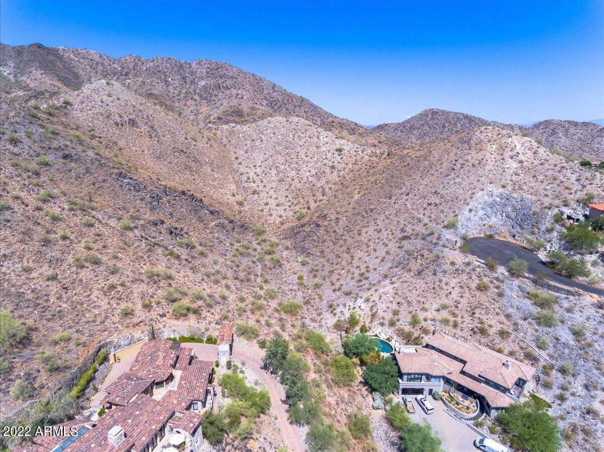 $5,200,000 - Br/Ba -  for Sale in Sunset Hills, Paradise Valley