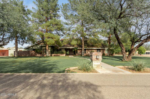 $1,200,000 - 5Br/4Ba - Home for Sale in Metes & Bounds, Mesa