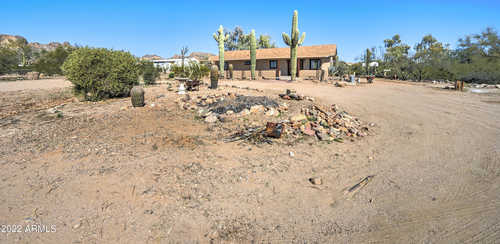 $325,000 - 3Br/2Ba - Home for Sale in S5 T1n R8e, Apache Junction