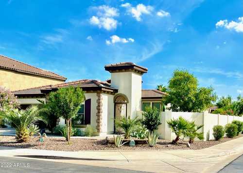 $744,900 - 3Br/3Ba - Home for Sale in Mcqueen Lakes, Chandler