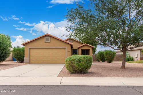 $299,900 - 2Br/1Ba - Home for Sale in Renaissance Park, Apache Junction
