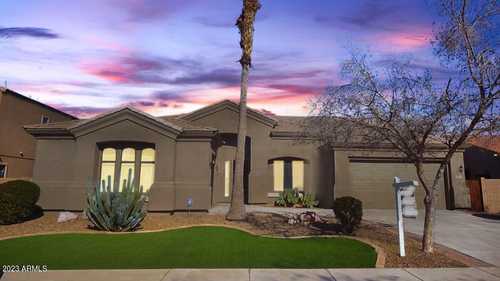$769,900 - 4Br/3Ba - Home for Sale in Reids Ranch, Chandler