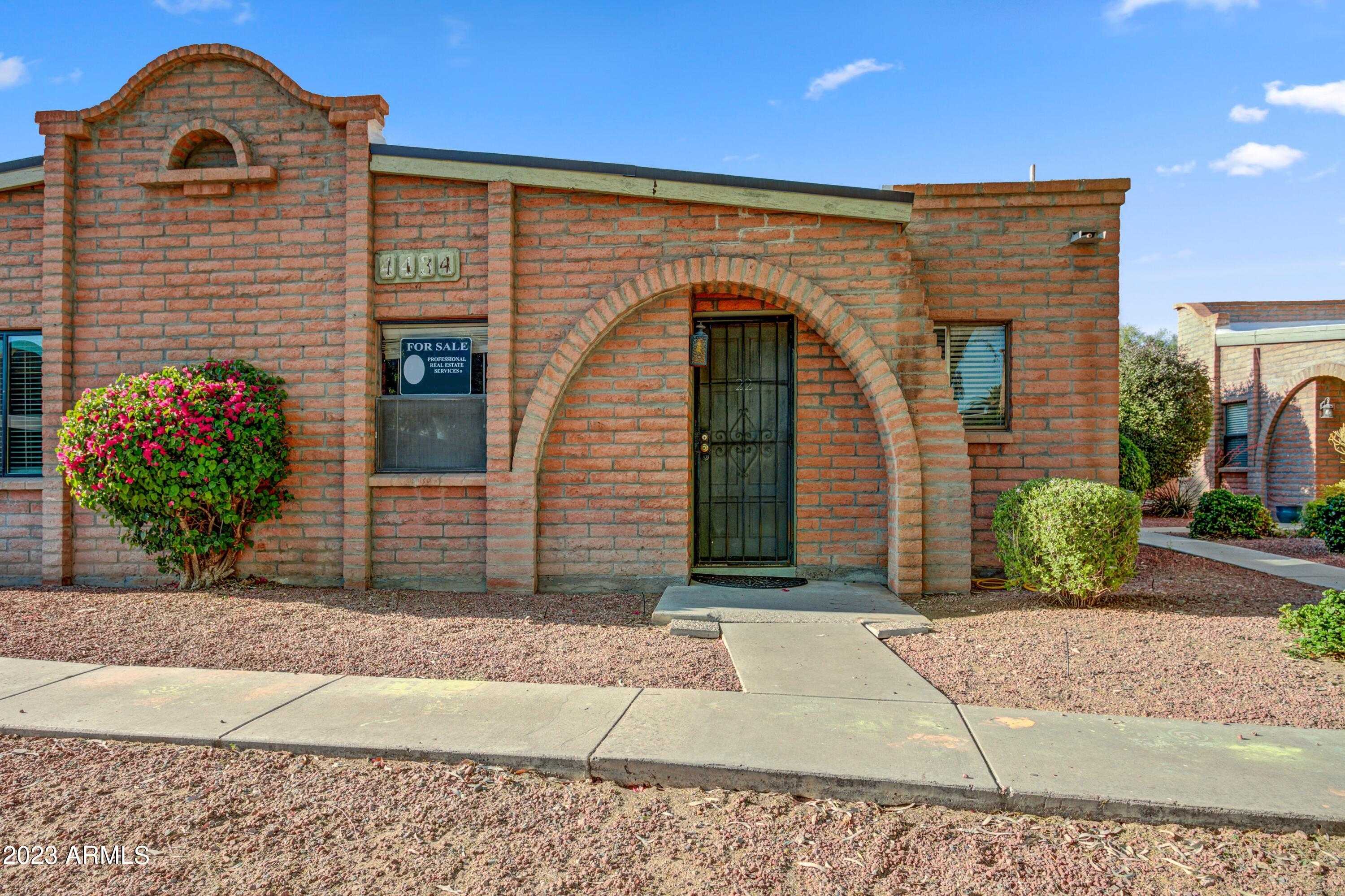 View Phoenix, AZ 85008 property