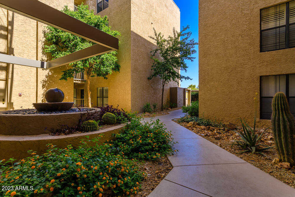 View Phoenix, AZ 85016 multi-family property