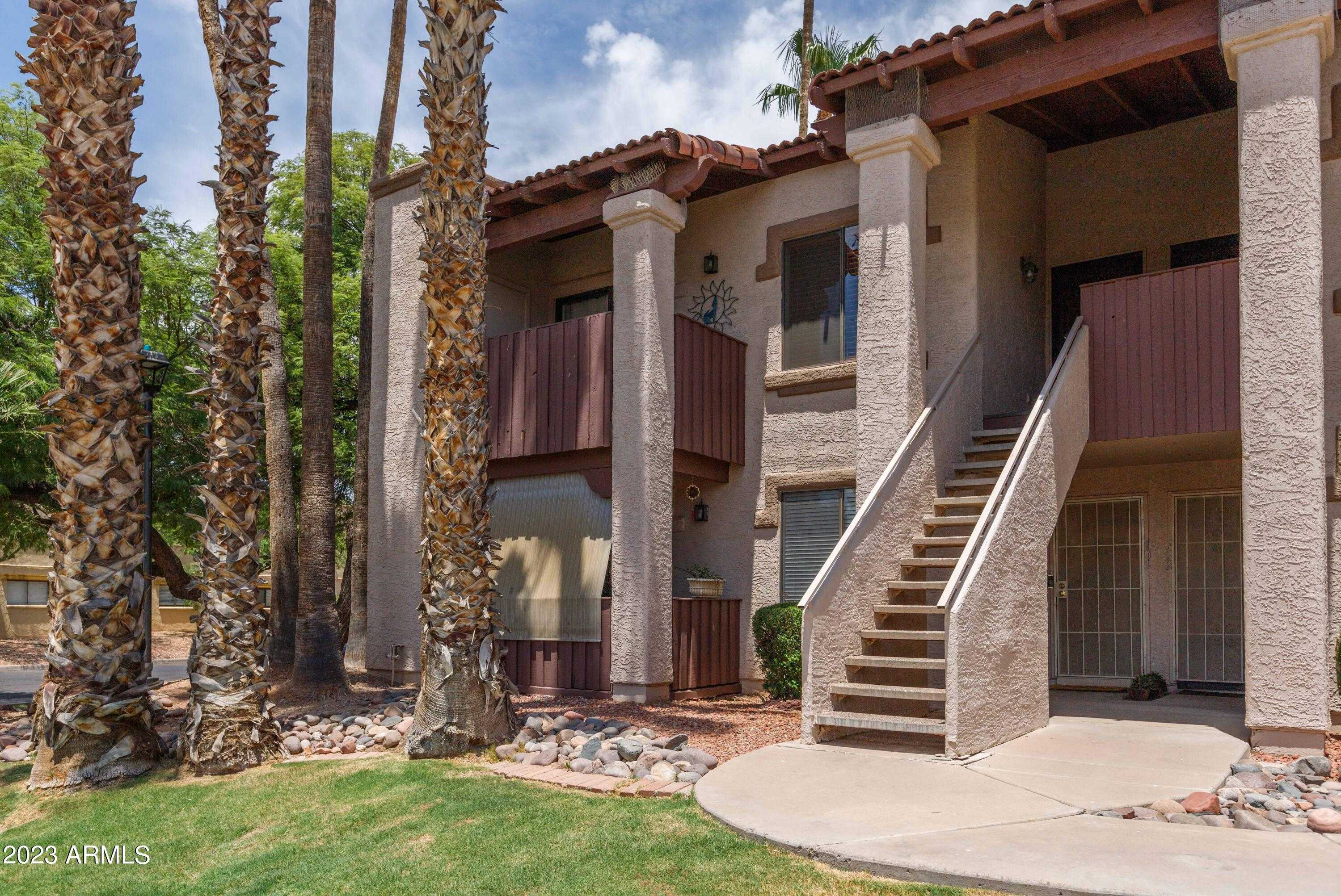View Phoenix, AZ 85016 property