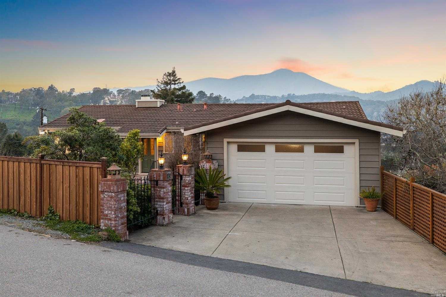 $1,495,000 - 3Br/3Ba -  for Sale in Mill Valley
