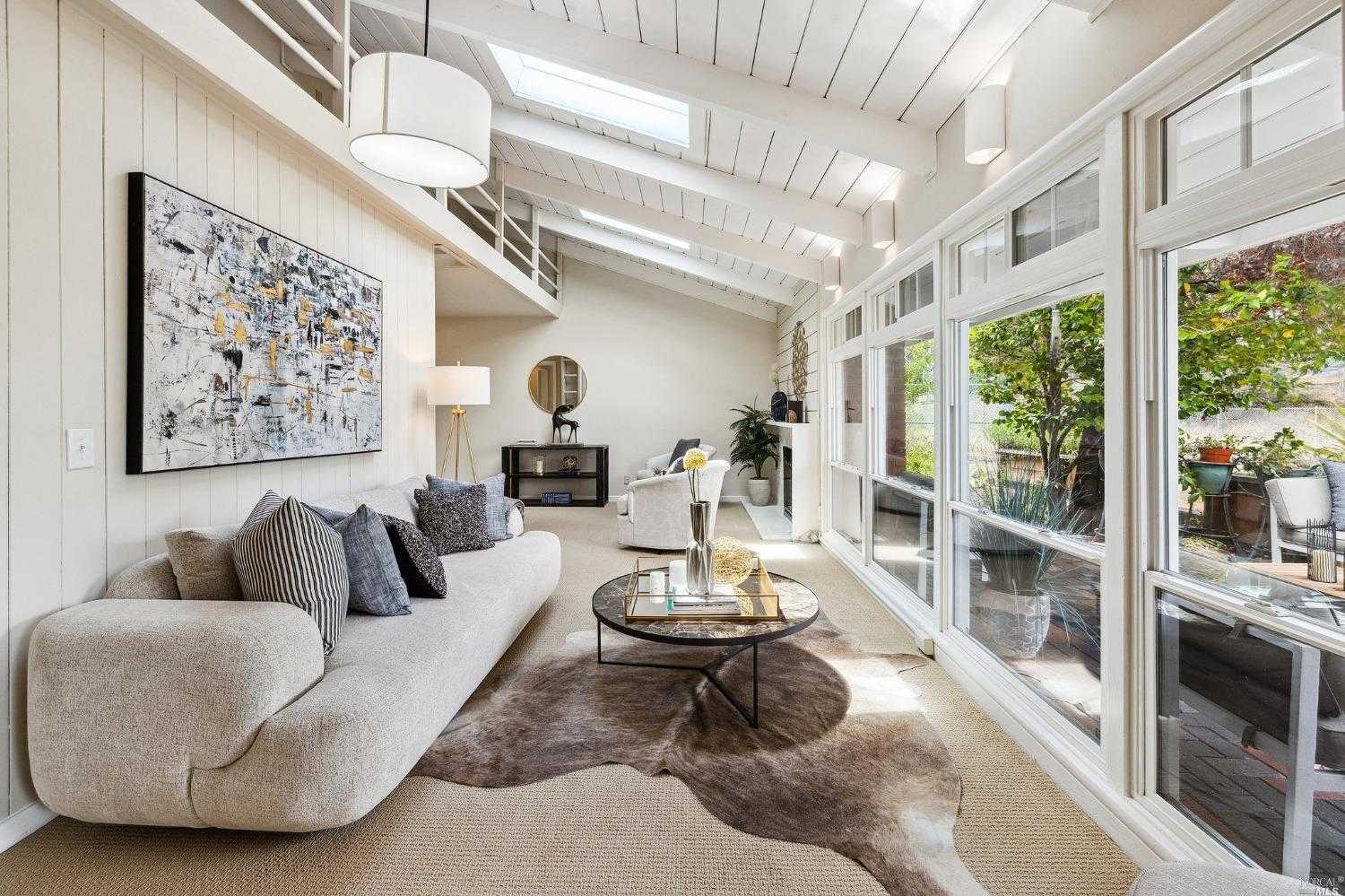 $1,499,000 - 4Br/3Ba -  for Sale in Mill Valley