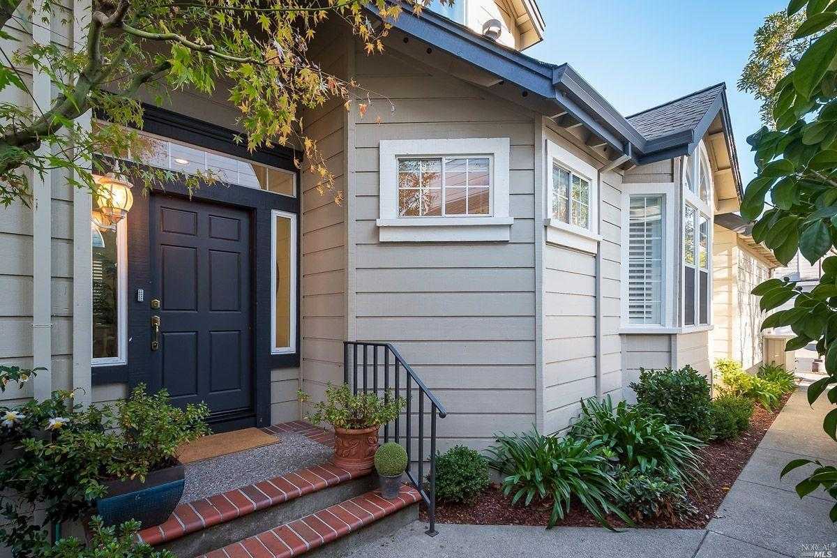 $2,150,000 - 3Br/3Ba -  for Sale in Greenbrae