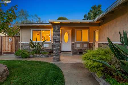 $849,000 - 3Br/2Ba -  for Sale in Springtown, Livermore