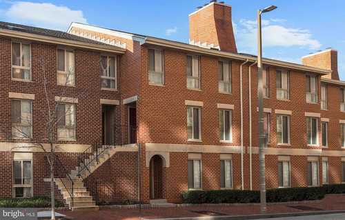 $274,999 - 2Br/2Ba -  for Sale in Harbor Way East, Baltimore