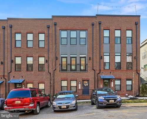 $625,000 - 3Br/4Ba -  for Sale in Brewers Hill, Baltimore