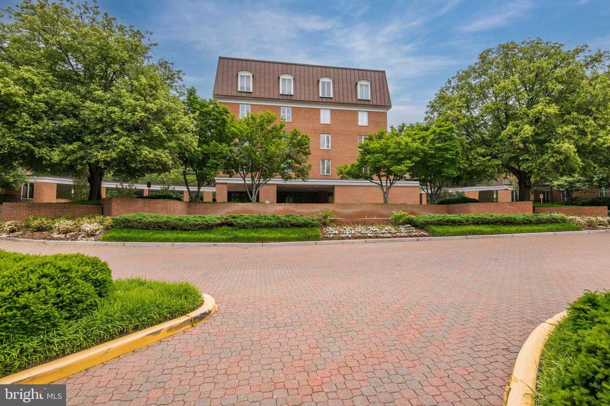 $1,079,000 - 3Br/2Ba -  for Sale in Chevy Chase, Chevy Chase