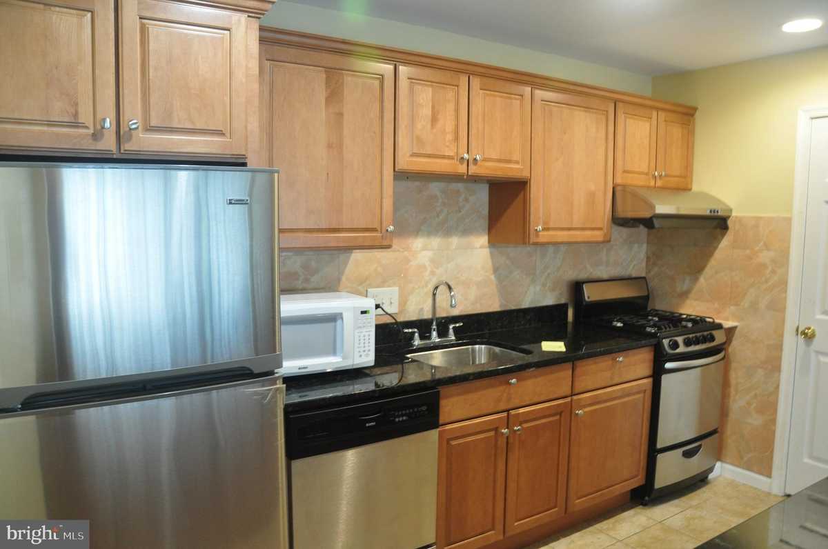 $1,650 - 2Br/1Ba -  for Sale in Yorktowne Square, Falls Church