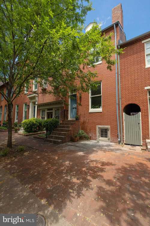 $450,000 - 3Br/2Ba -  for Sale in Otterbein, Baltimore
