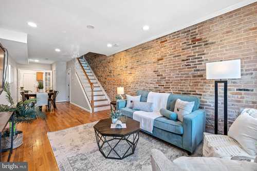 $325,000 - 2Br/3Ba -  for Sale in Locust Point, Baltimore