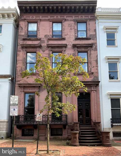 $350,000 - 2Br/2Ba -  for Sale in Mount Vernon Place Historic District, Baltimore