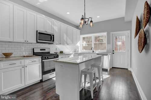 $450,000 - 3Br/4Ba -  for Sale in Little Italy, Baltimore