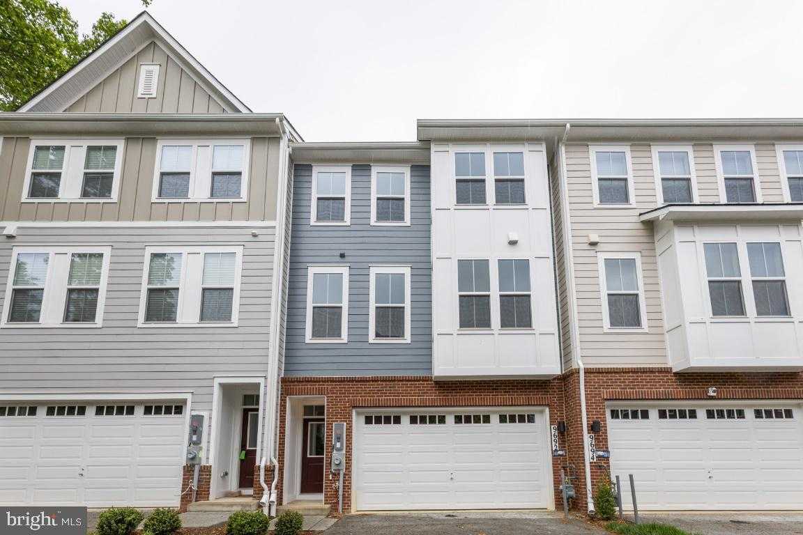 Photo 1 of 33 of 9692 TWEEDHOPE PLACE townhome