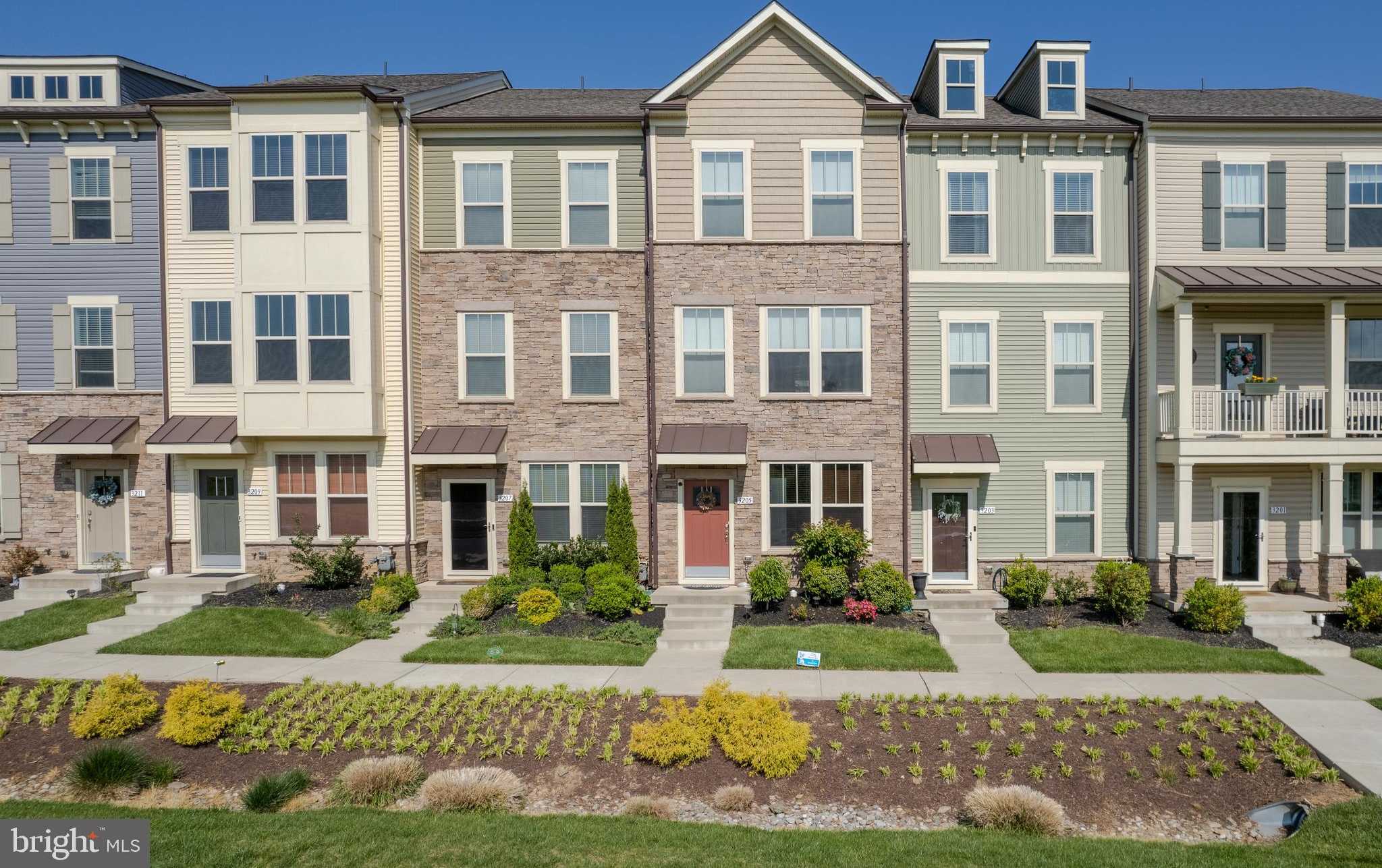 View FREDERICK, MD 21704 townhome