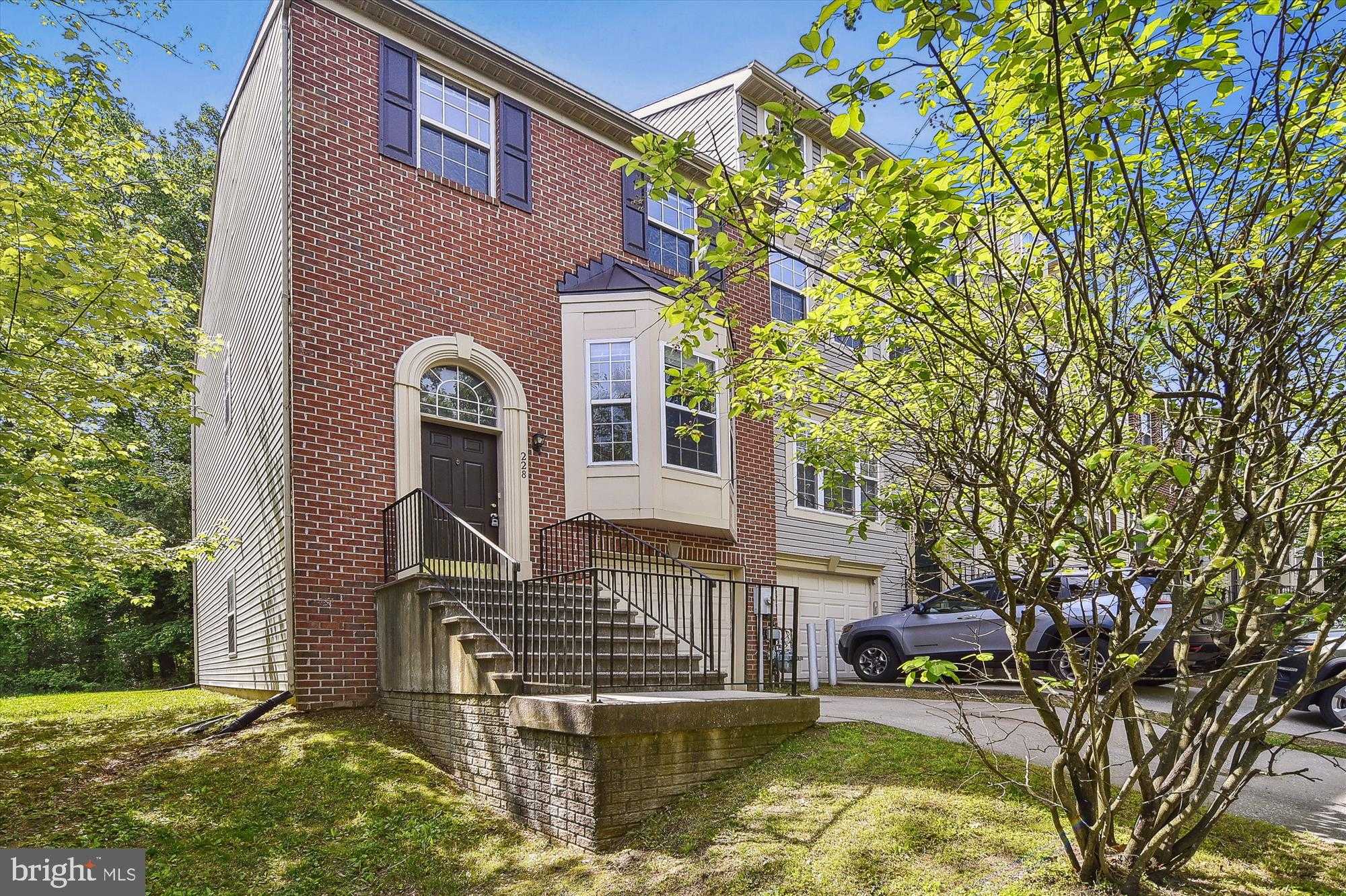 View REISTERSTOWN, MD 21136 townhome
