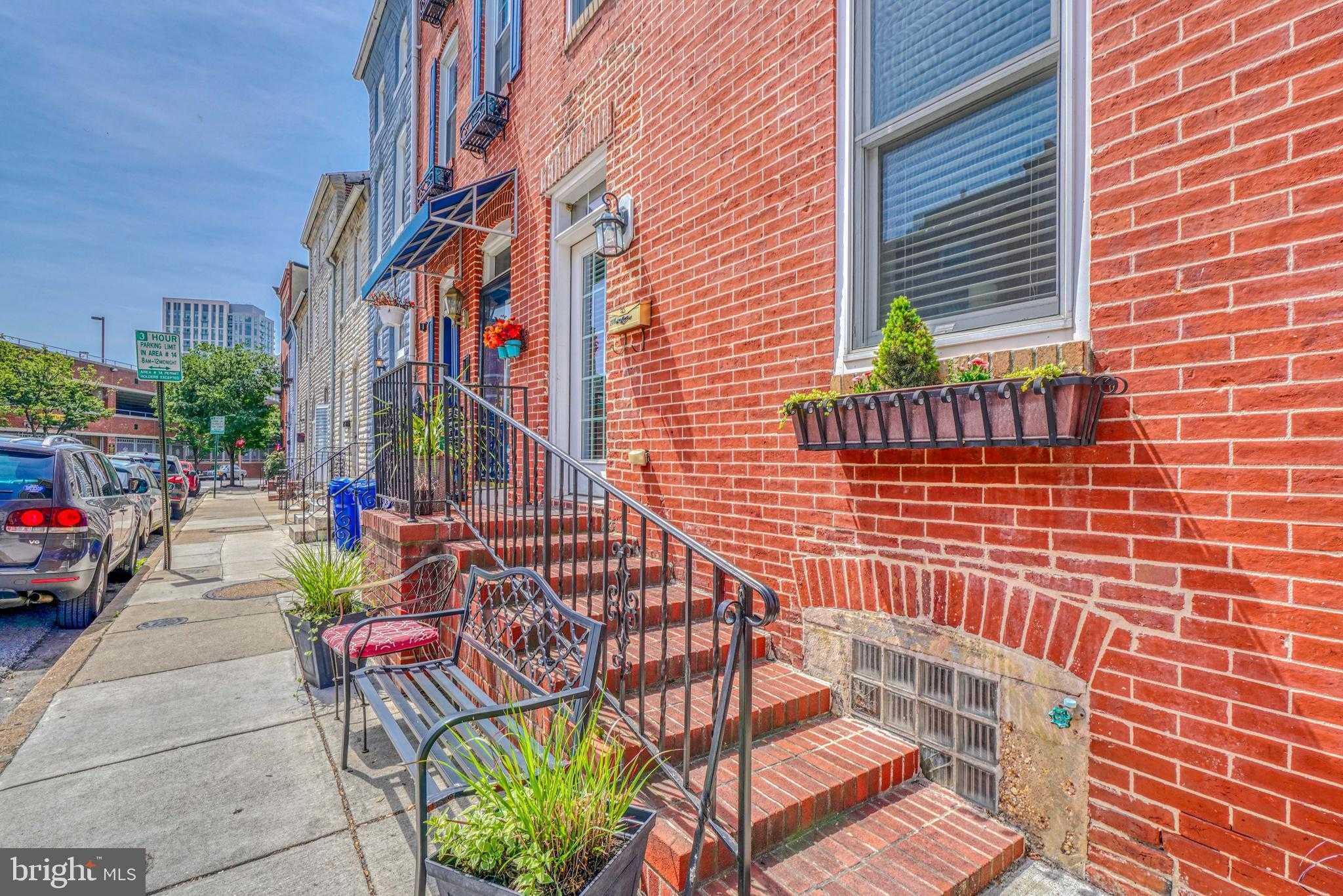 View BALTIMORE, MD 21202 townhome