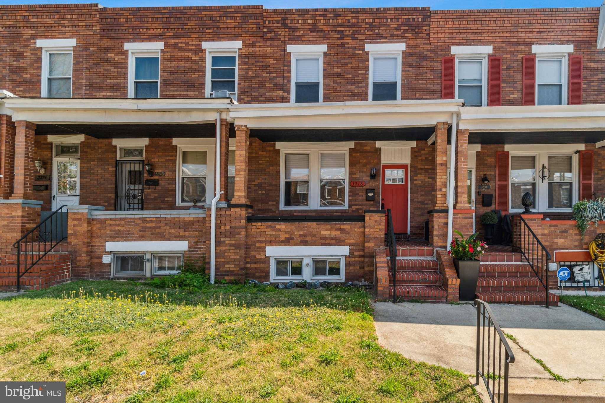 View BALTIMORE, MD 21213 townhome
