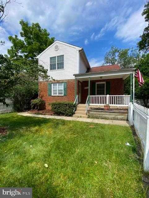 View RIVERDALE, MD 20737 house