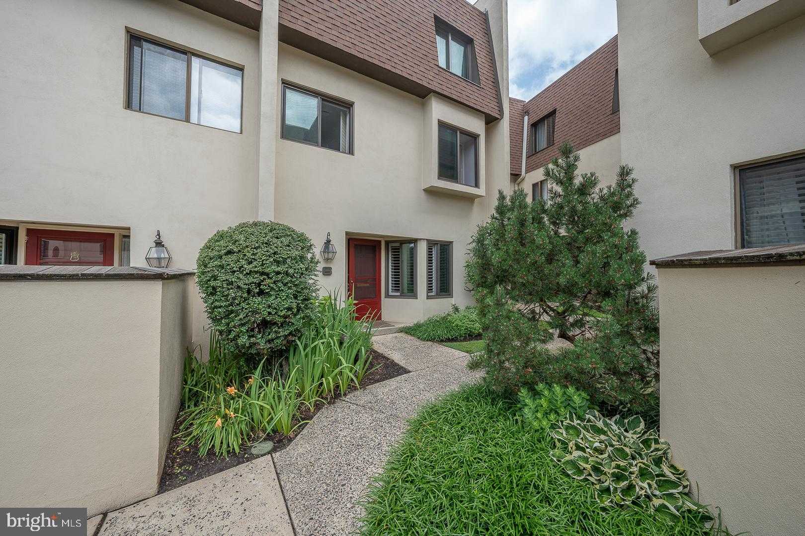 View HAVERFORD, PA 19041 condo