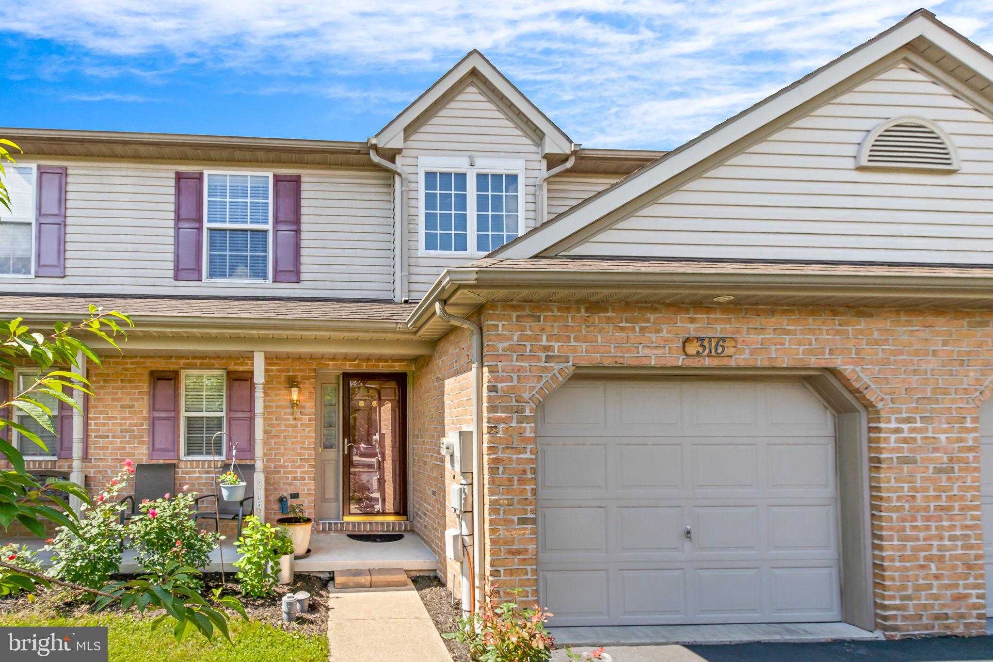 View MOUNTVILLE, PA 17554 townhome