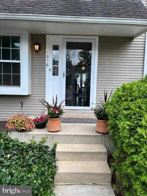 View JEFFERSONVILLE, PA 19403 townhome