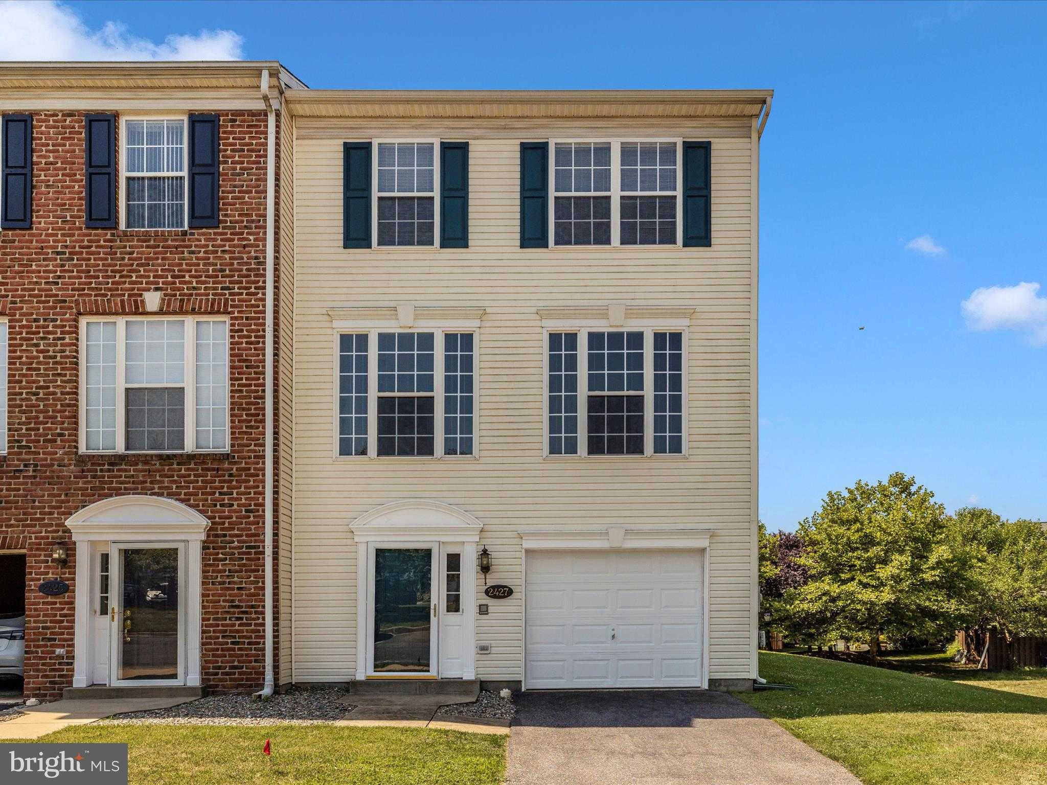 View FREDERICK, MD 21702 townhome