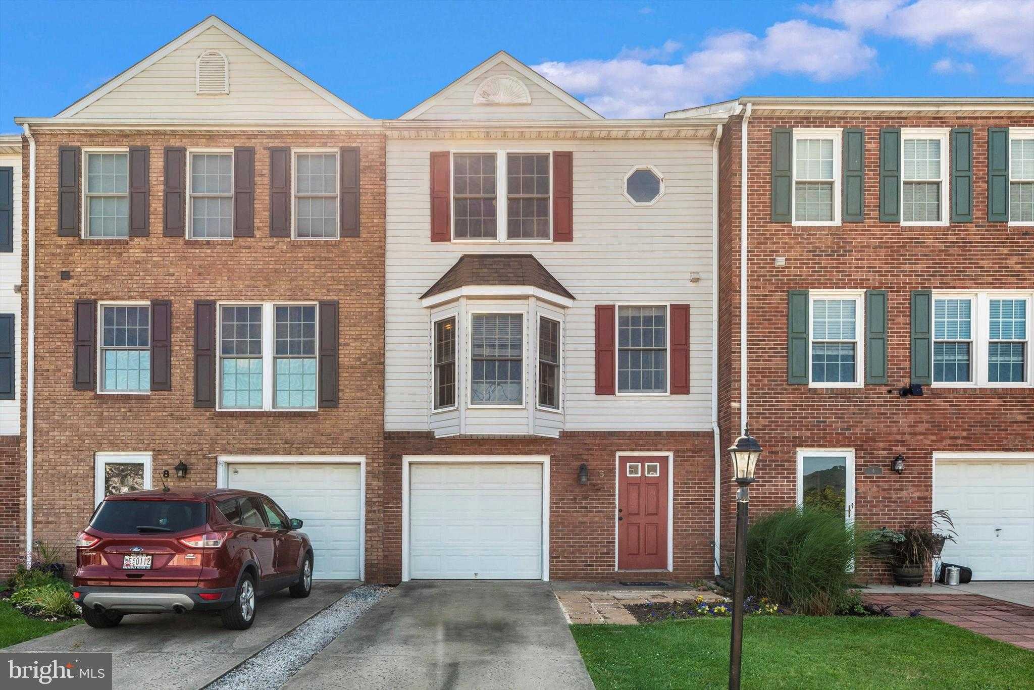 View THURMONT, MD 21788 townhome