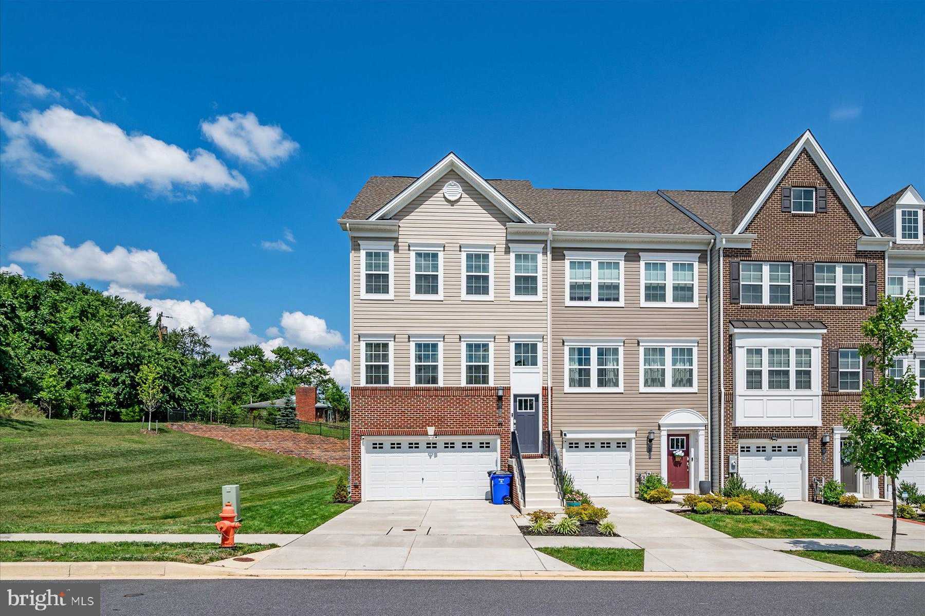View ELLICOTT CITY, MD 21043 townhome