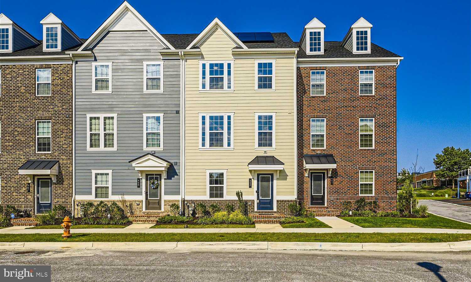 View MIDDLE RIVER, MD 21220 townhome