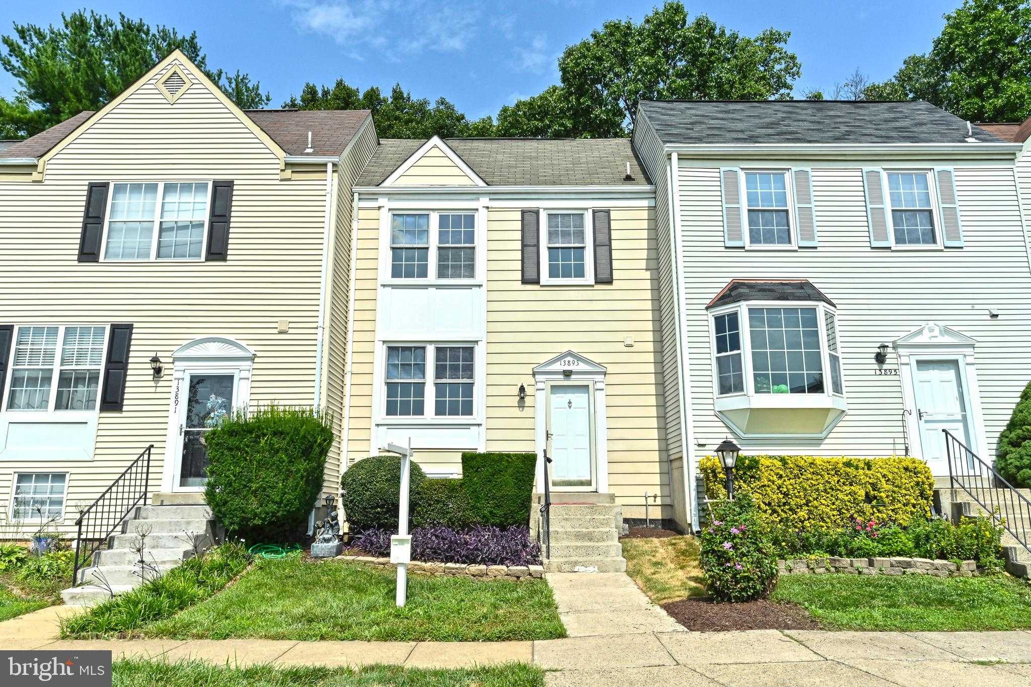 View CENTREVILLE, VA 20121 townhome