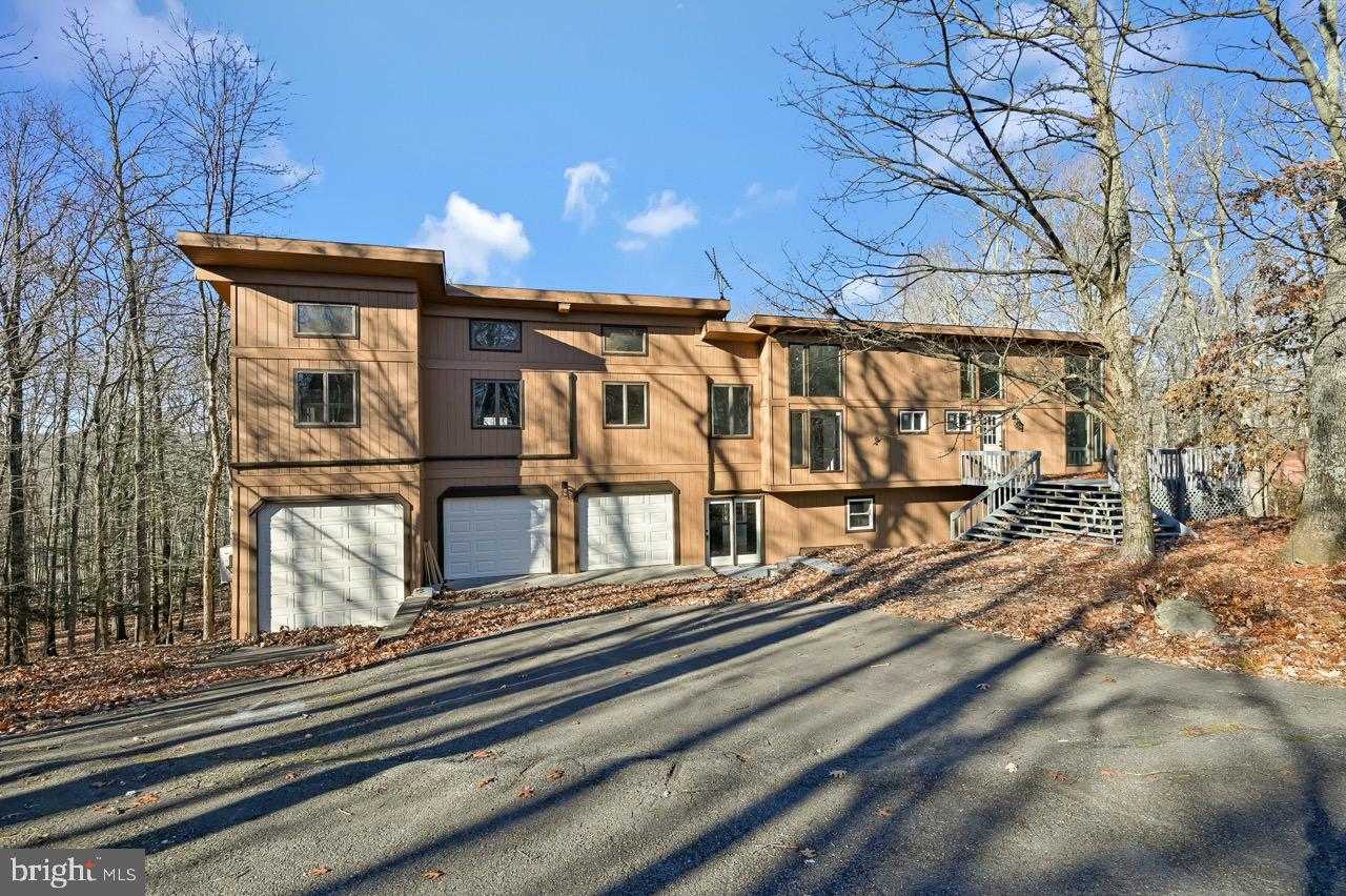 View CANADENSIS, PA 18325 house