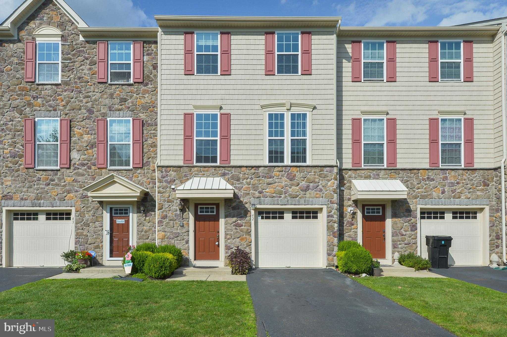 View CLIFFWOOD, NJ 07721 townhome