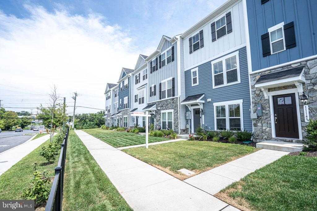 Photo 1 of 31 of 11147 REISTERSTOWN ROAD townhome