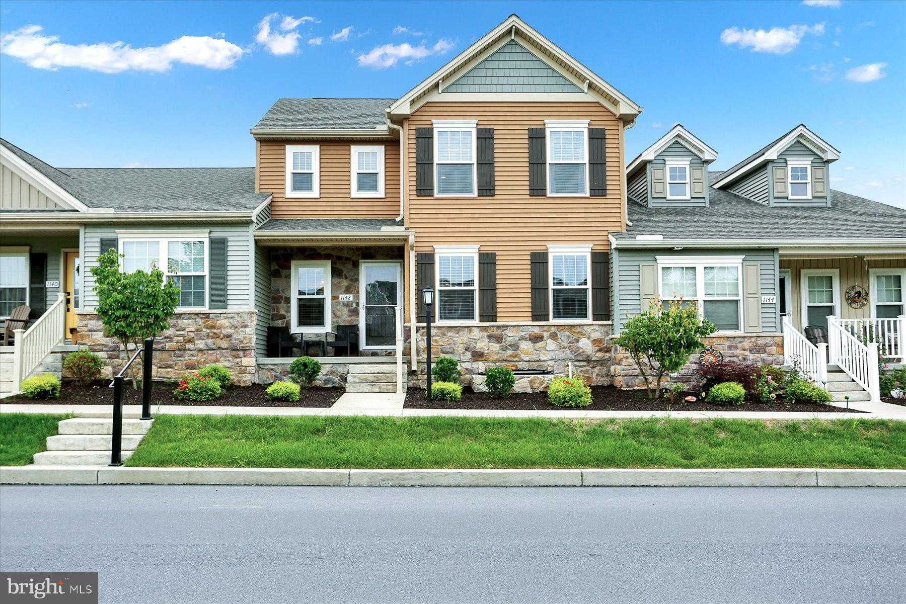 View HARRISBURG, PA 17111 townhome