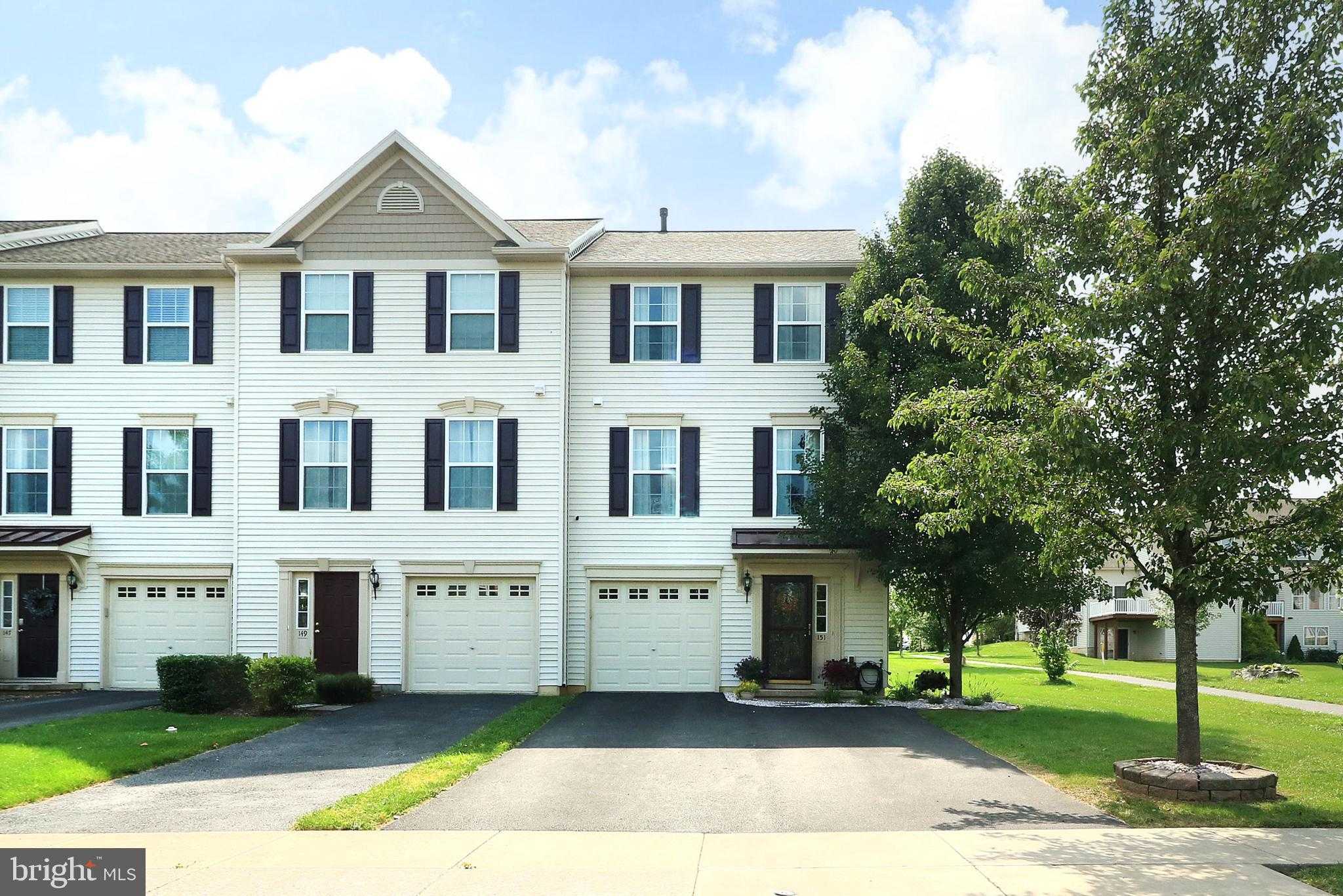 View BELLEFONTE, PA 16823 townhome